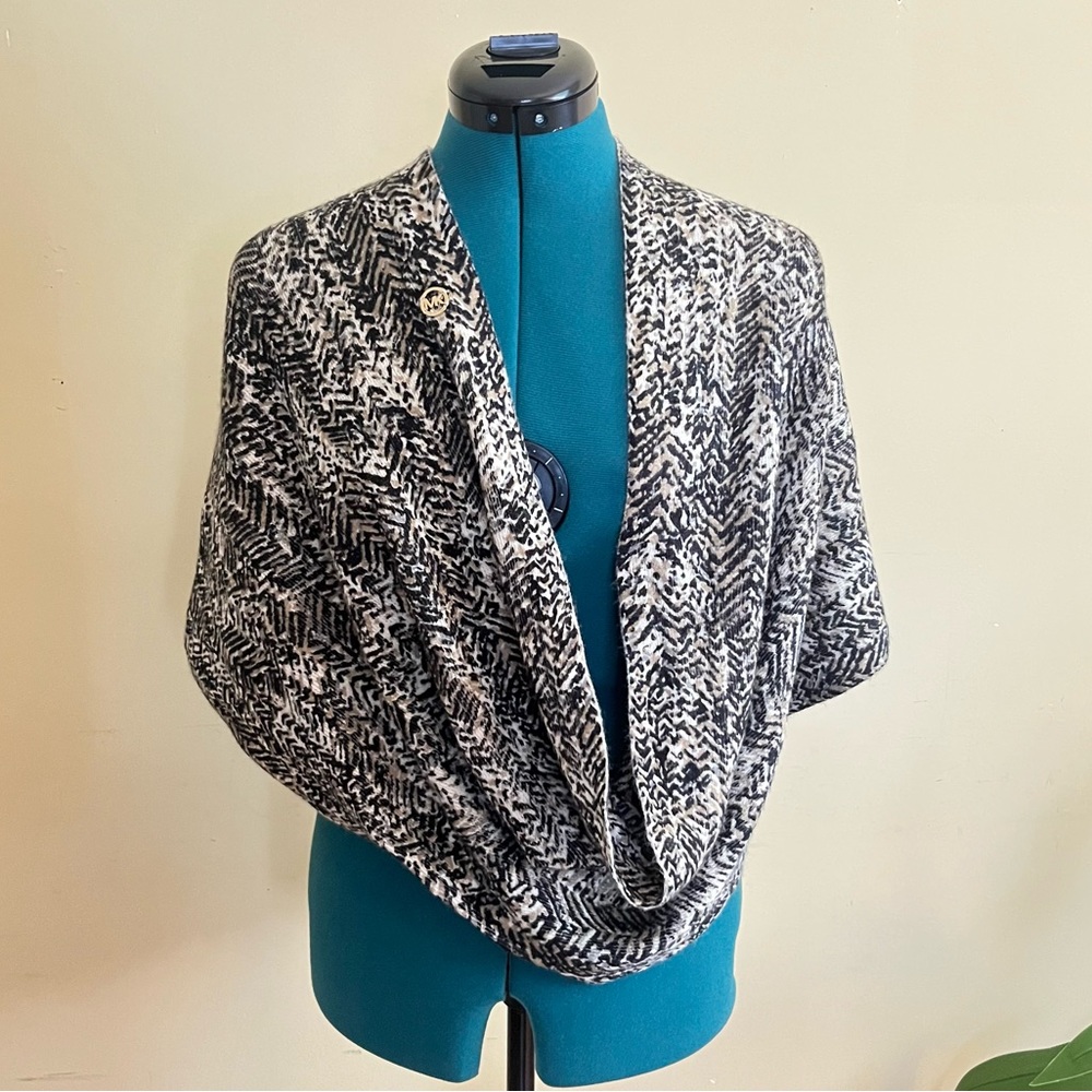Michael Kors Infinity Scarf / Wrap Abstract Animal Print